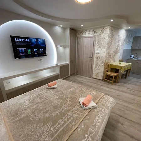 Apartment 911 *